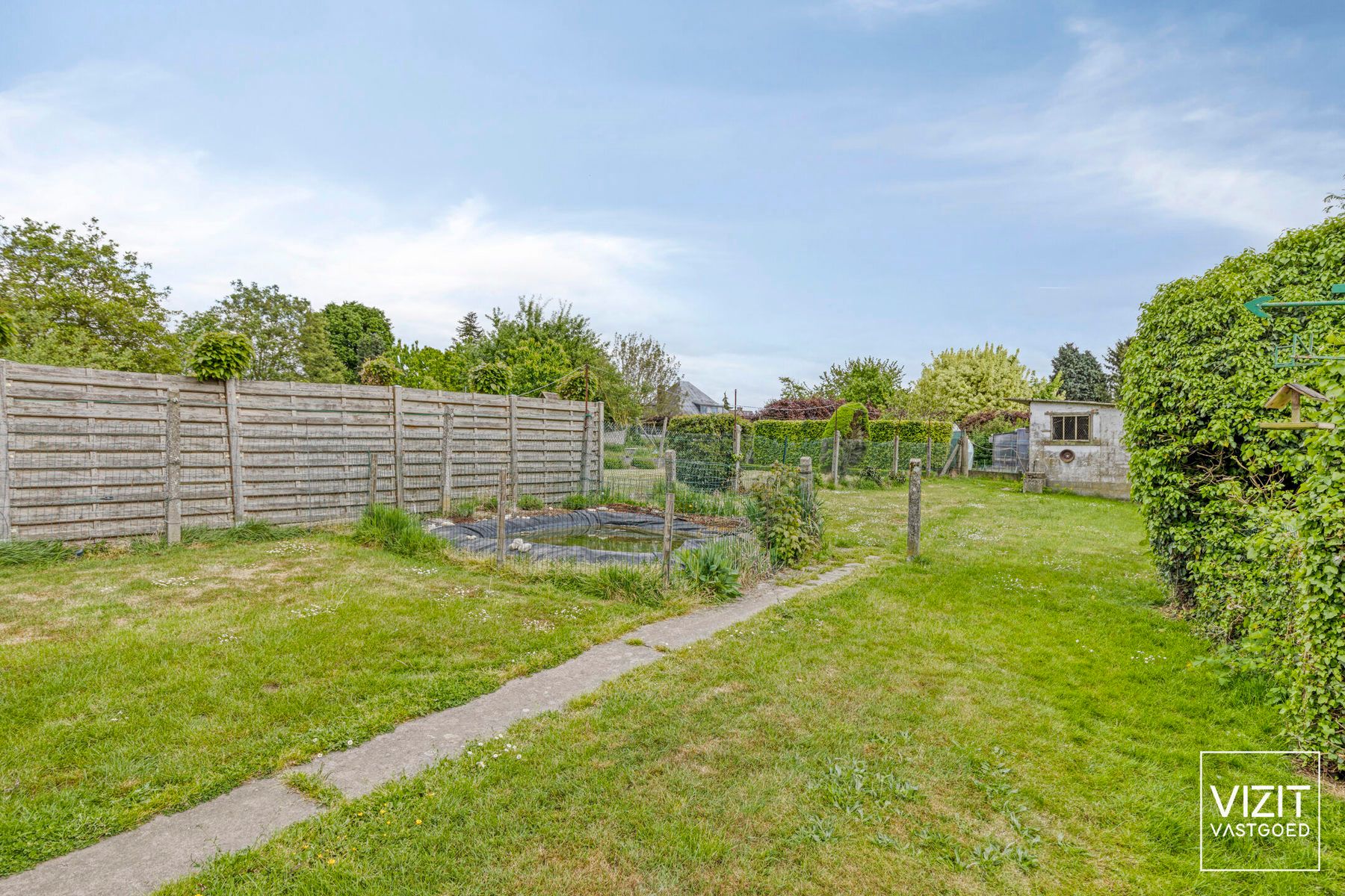 Ruim te renoveren woonhuis met bijgebouwen foto 13