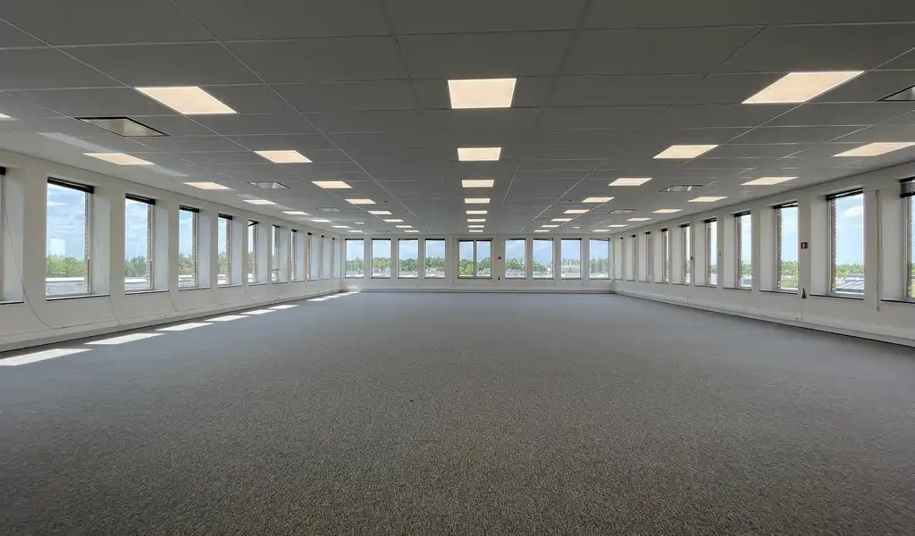 Gelijkvloers kantoor te huur vlakbij afrit E19 in Mechelen foto 10
