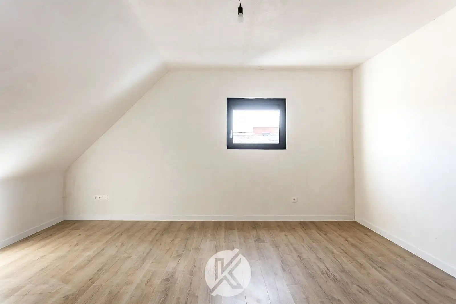 Halfopen nieuwbouwwoning met vlotte bereikbaarheid foto 14