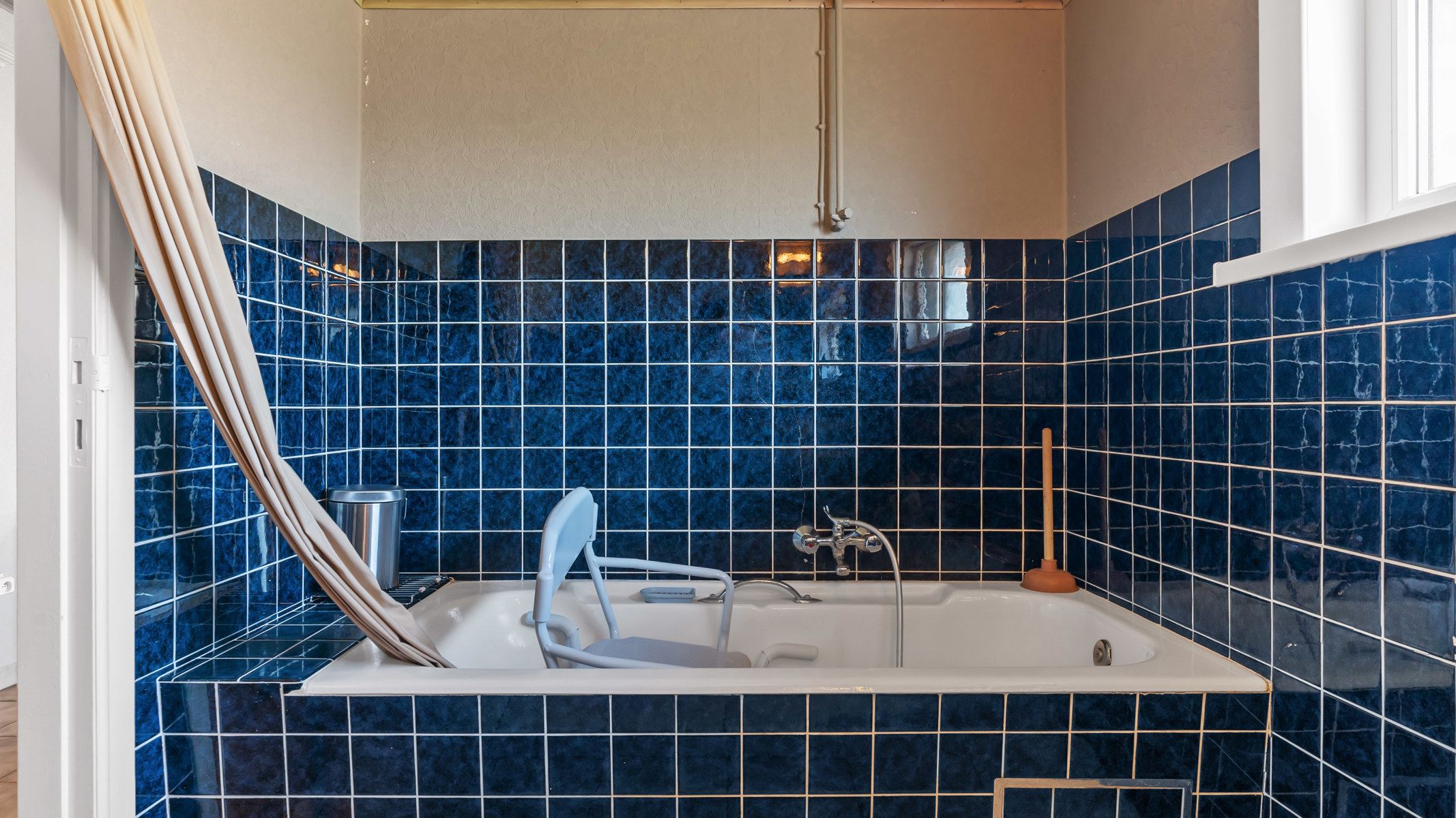 Te renoveren woning met vrij zicht over weilanden foto 11