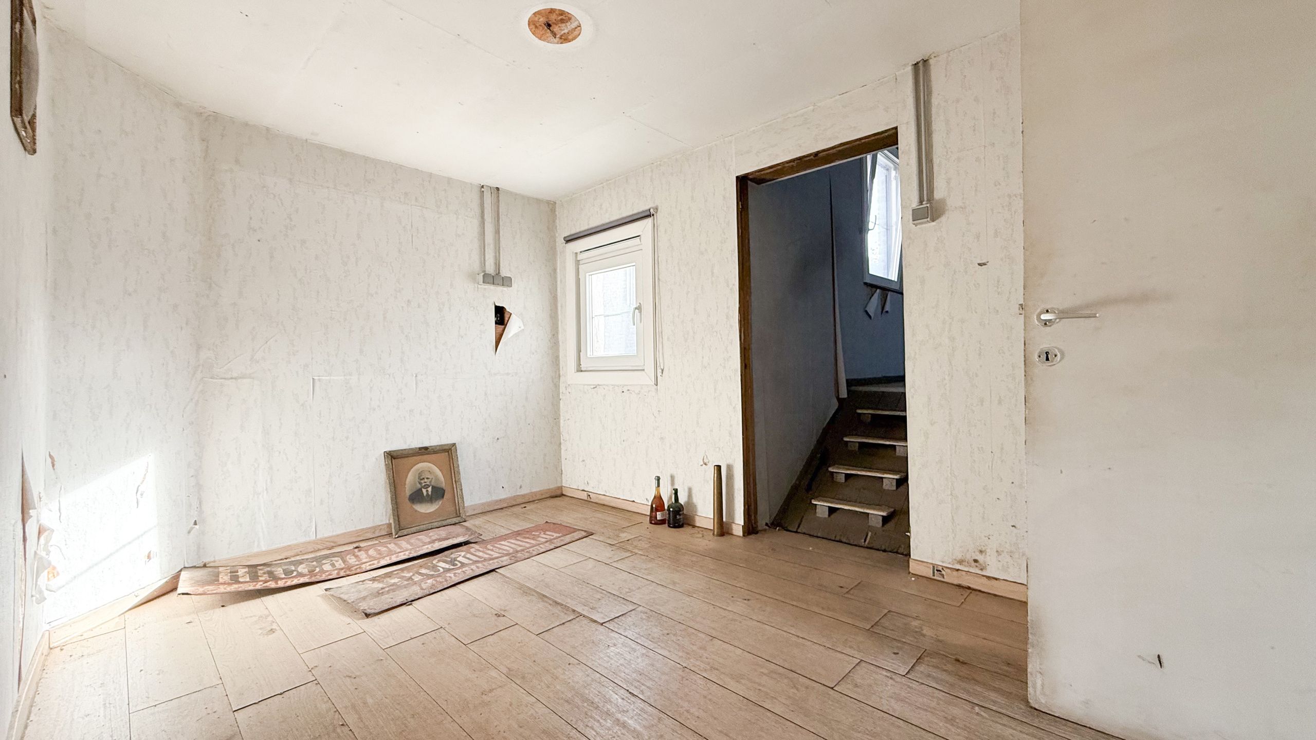 Te  renoveren HOB met veel mogelijkheden! foto 10