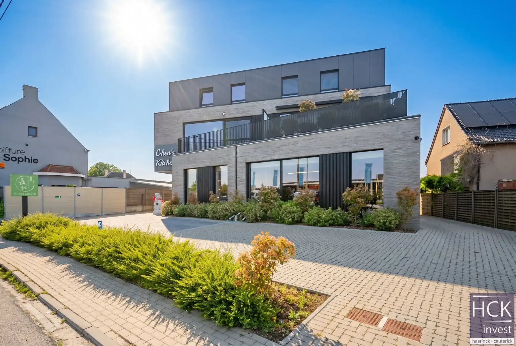WAREGEM - Ultra ruim én instapklaar DUPLEX-APP. met 3 SKPK. en terras! foto 2