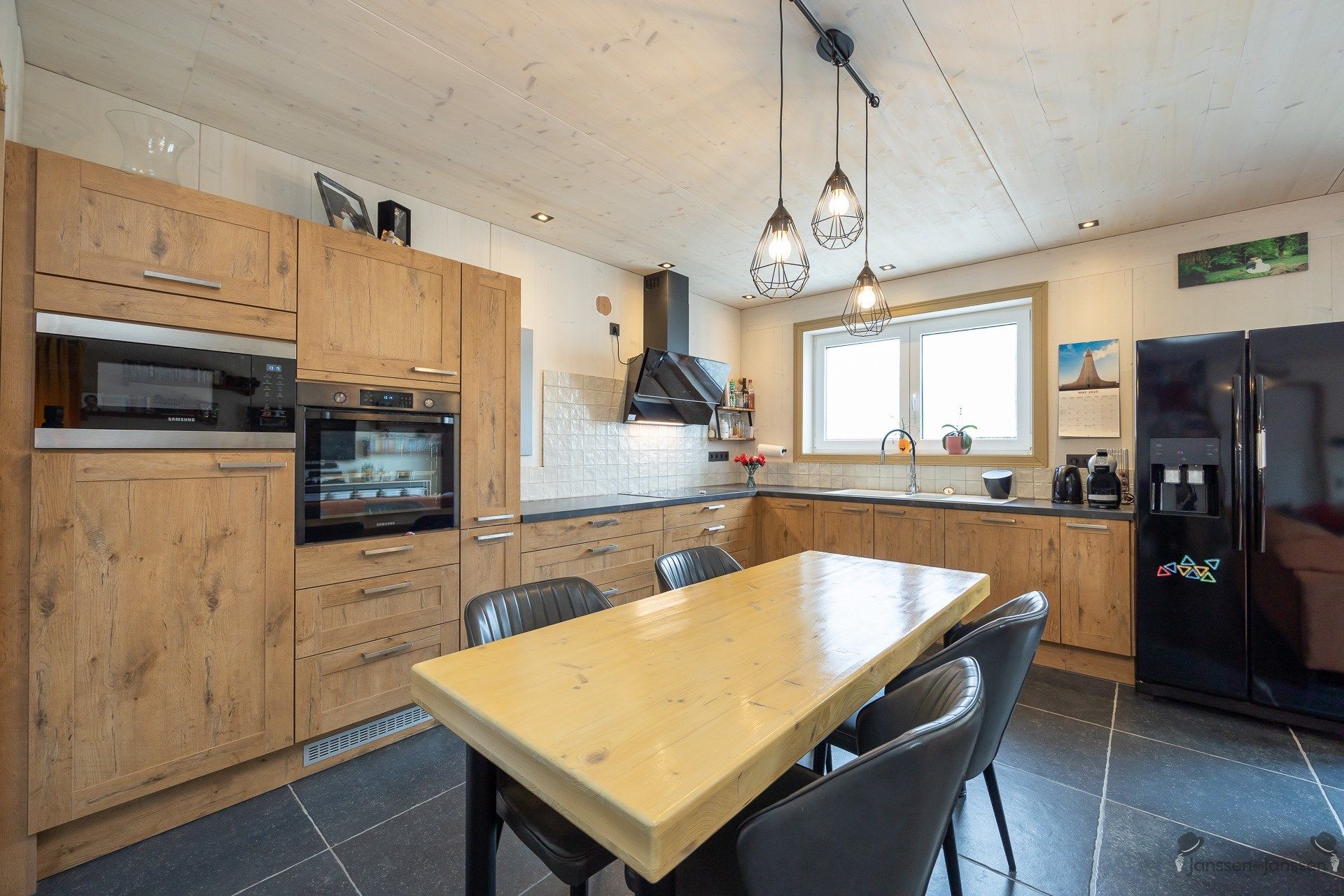 Charmante woning, 3 slaapkamers en tuin te Baal foto 2