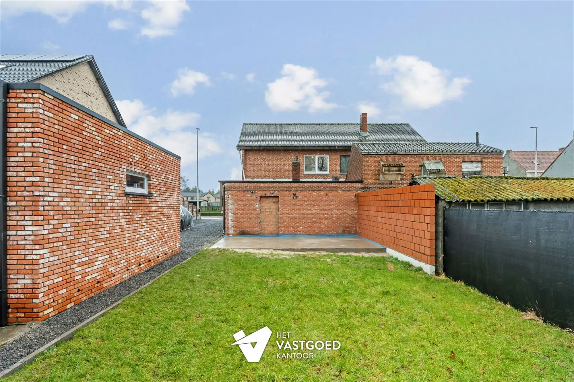 VOLLEDIG GERENOVEERDE WONING MET 4 SLAAPKAMERS, RUIME LEEFRUIMTES EN VRIJSTAANDE GARAGE OP PERCEEL VAN 6A90CA VLAKBIJ BE-MINE foto 25