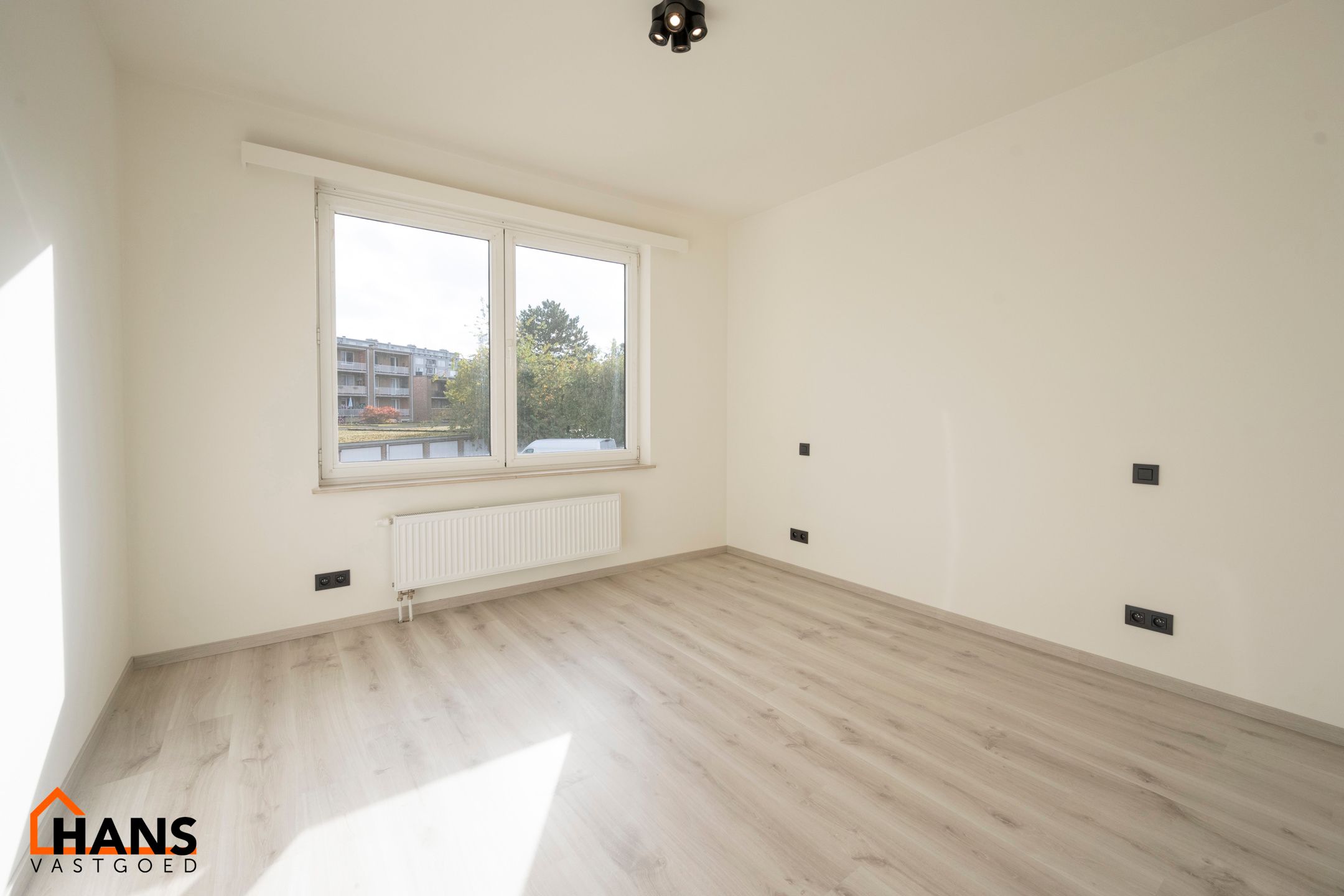 Gerenoveerd appartement met garagebox. foto 10