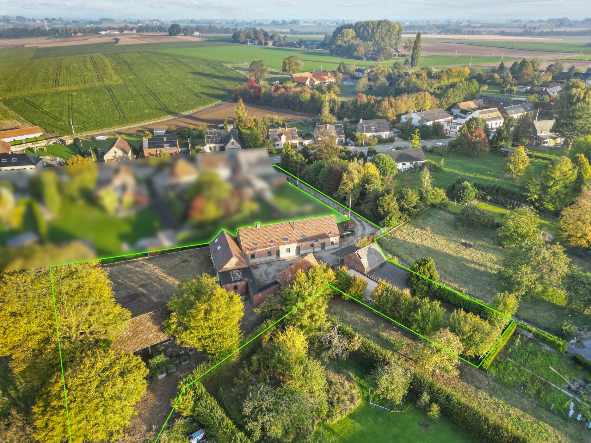 Deels gerenoveerde fermette op toplocatie! foto 3