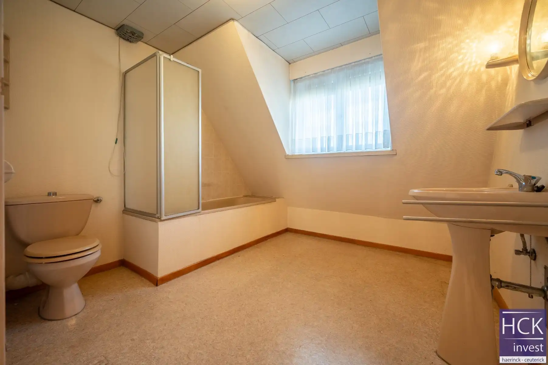 WAREGEM - Knappe hoekwoning in mooie bouwstijl op gunstige ligging! foto 21