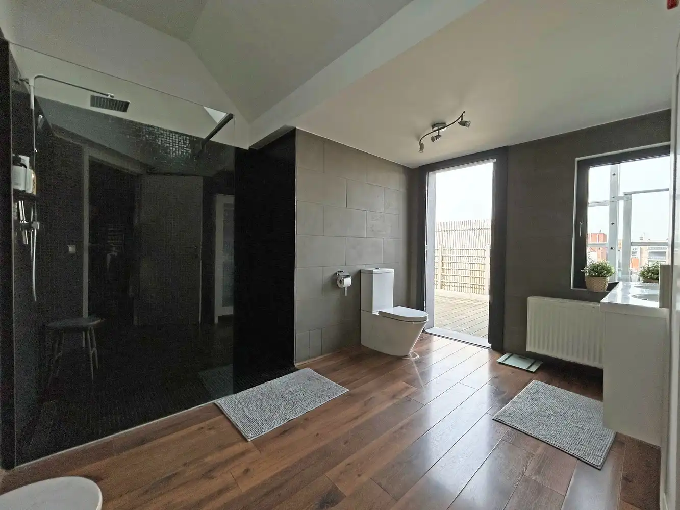 Duplex appartement met 3 slaapkamers en terras op toplocatie op ’t Zuid foto 14