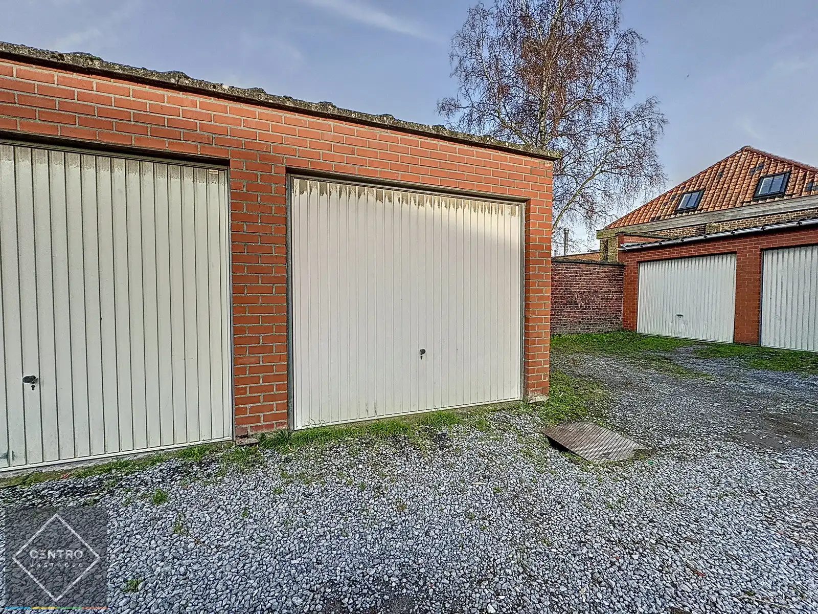 Garage op wandelafstand van de Grote Markt! foto 3