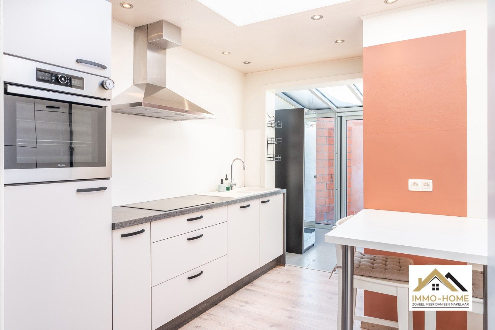 Recent gerenoveerde woning te Oostakker!  foto 8