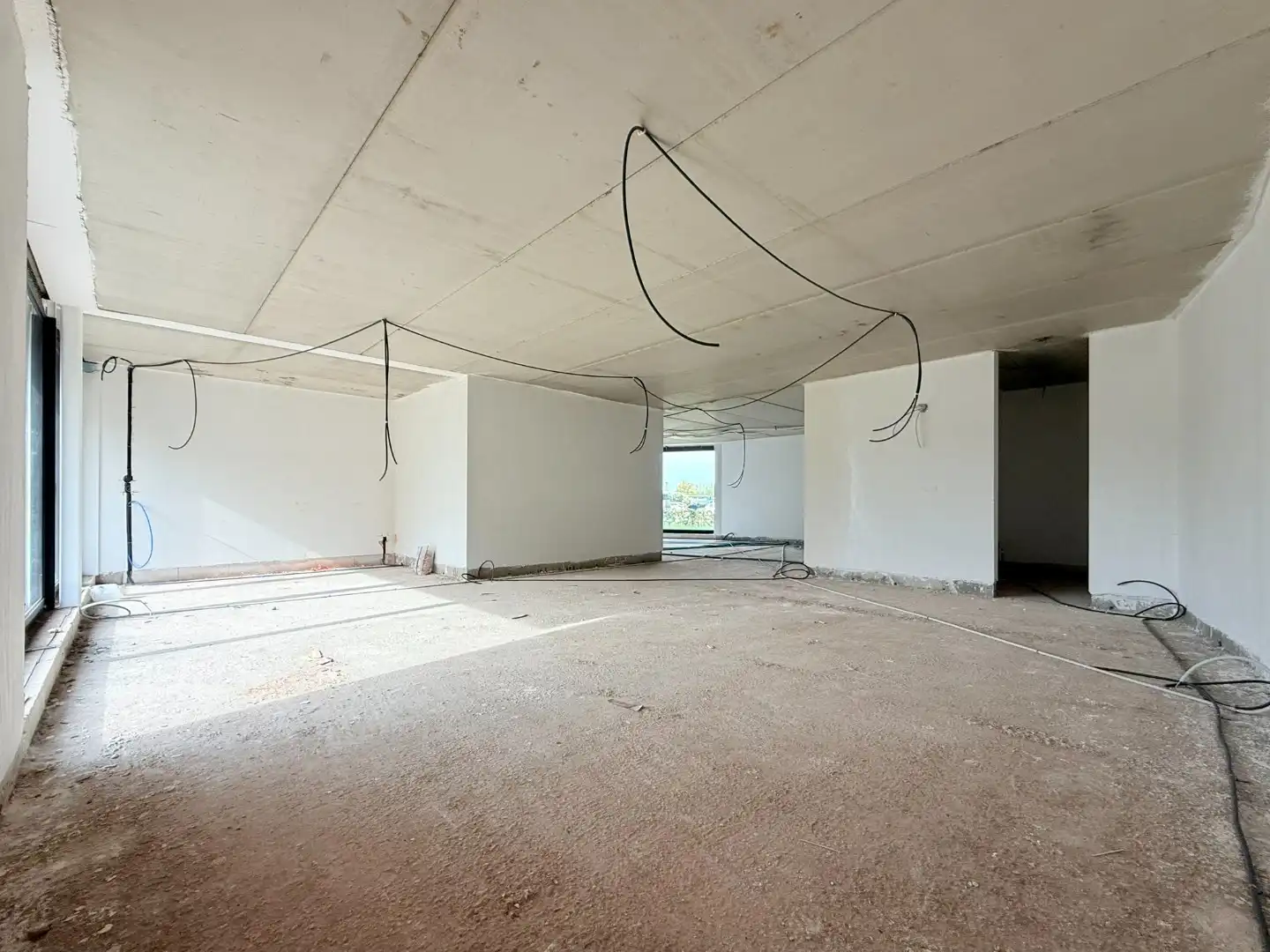 Centraal gelegen commerciële ruimte van 300 m² in Ham met parkeergelegenheid foto 4