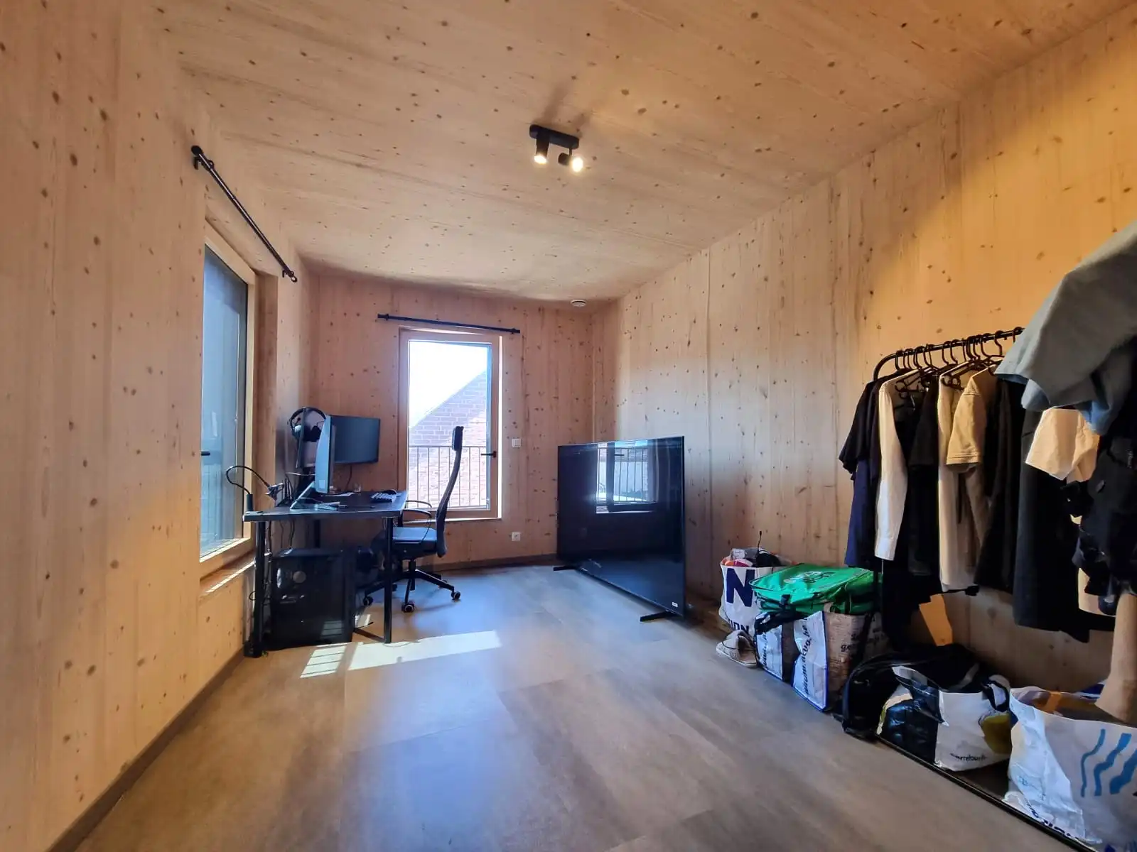 Prachtige recente woning met 4 slaapkamers foto 8
