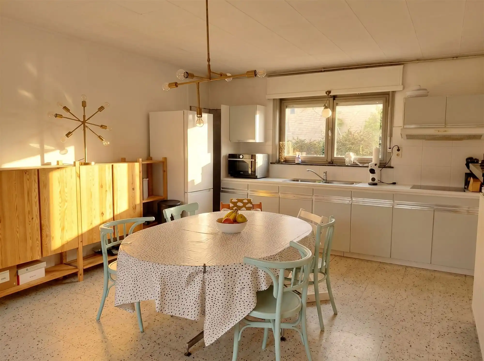 Open bebouwing met 3 slaapkamers, carport en parkeermogelijkheden in het rustige Doorslaar foto 4