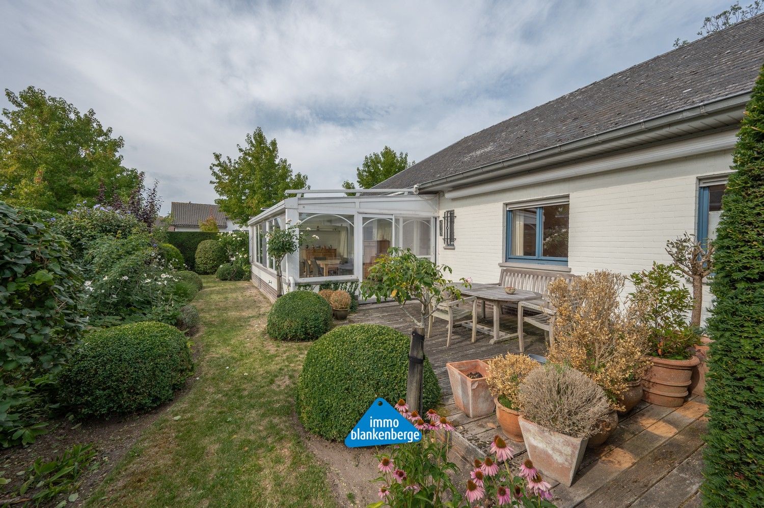 Ruime alleenstaande bungalow met tuin in rustige wijk foto 9