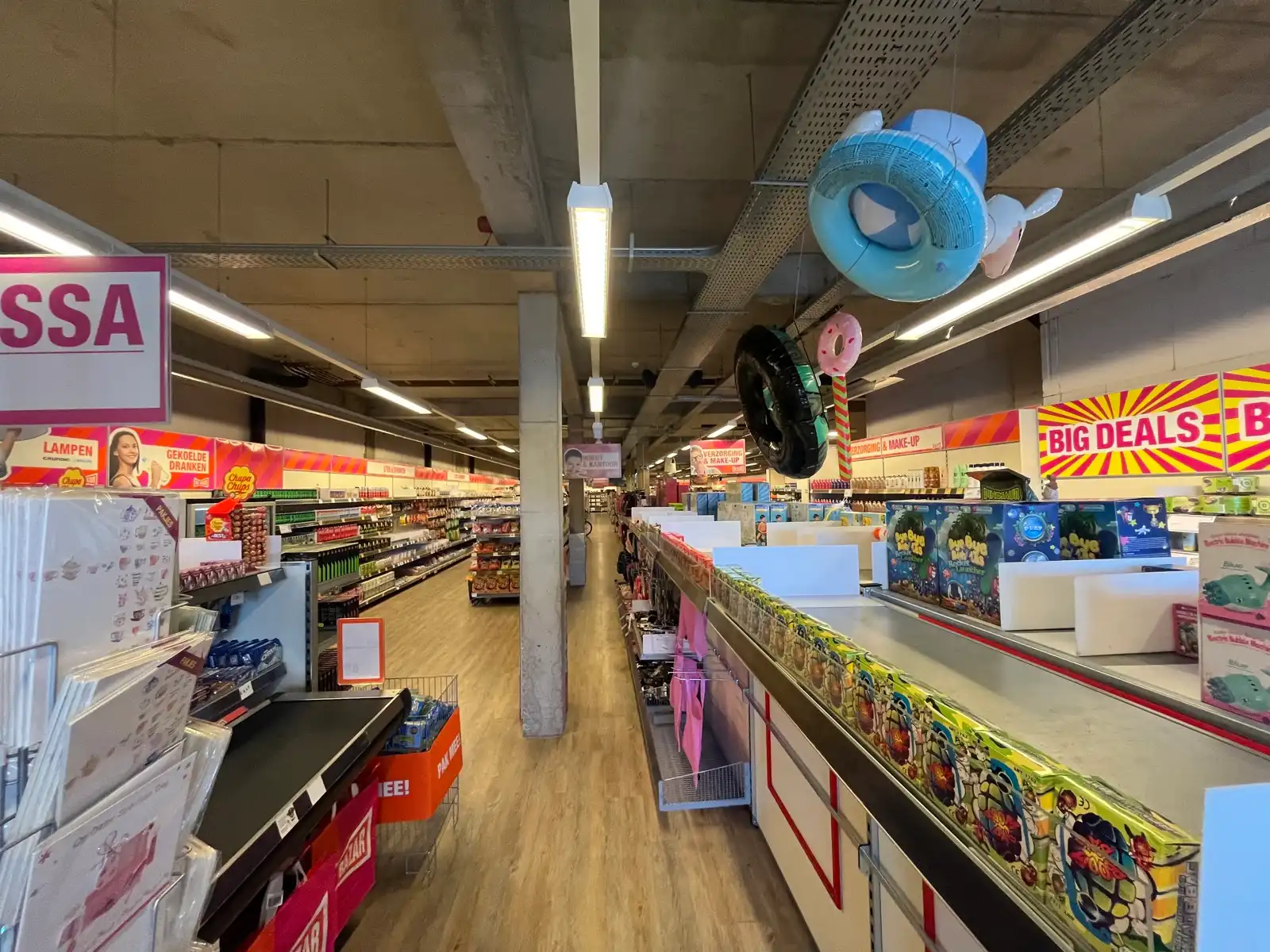 Handelsgelijkvloers te huur – Centrum Lanaken foto 7