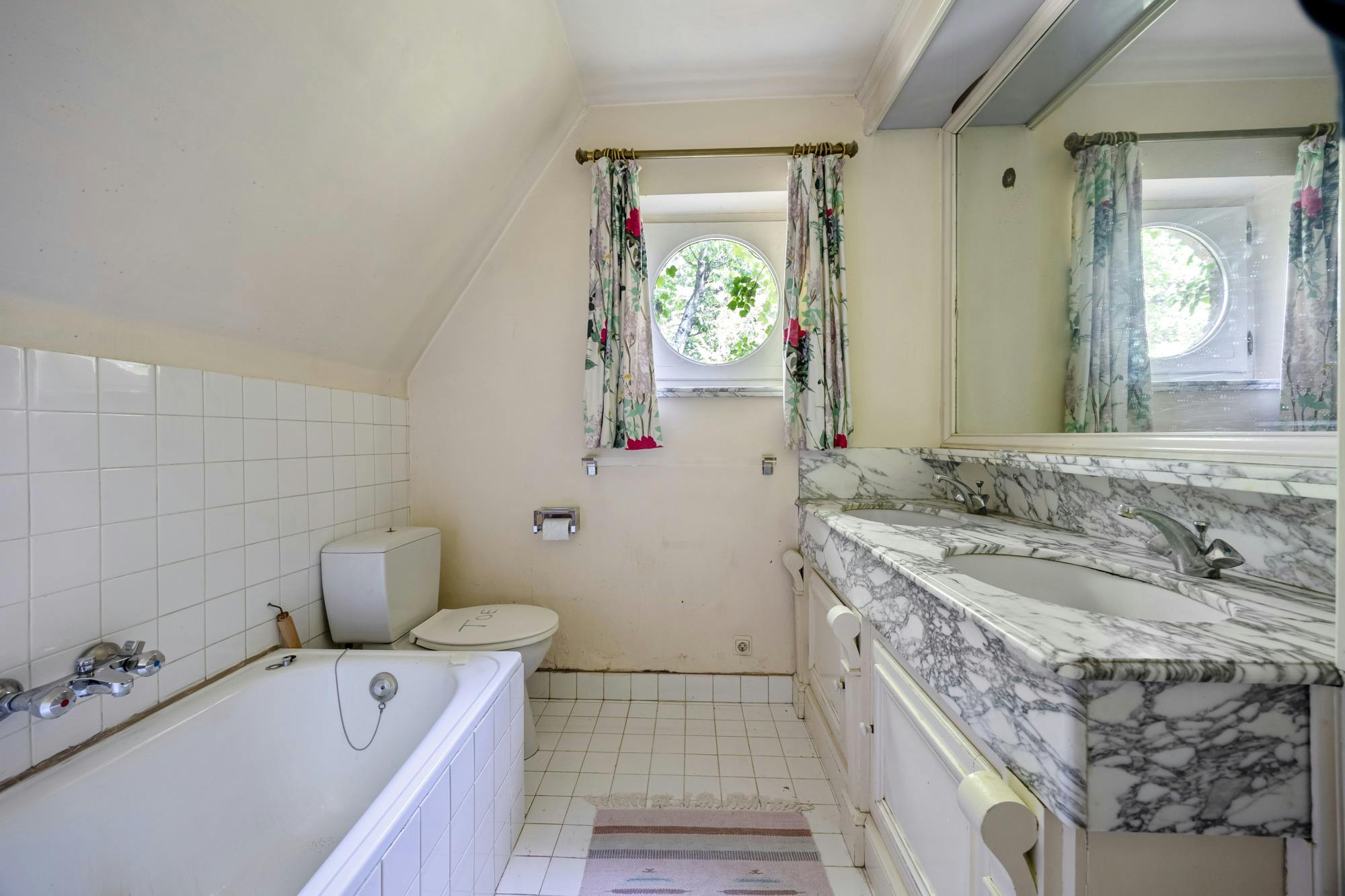 Ruime villa met 7 slaapkamers gelegen in het groen op 13 are foto 17