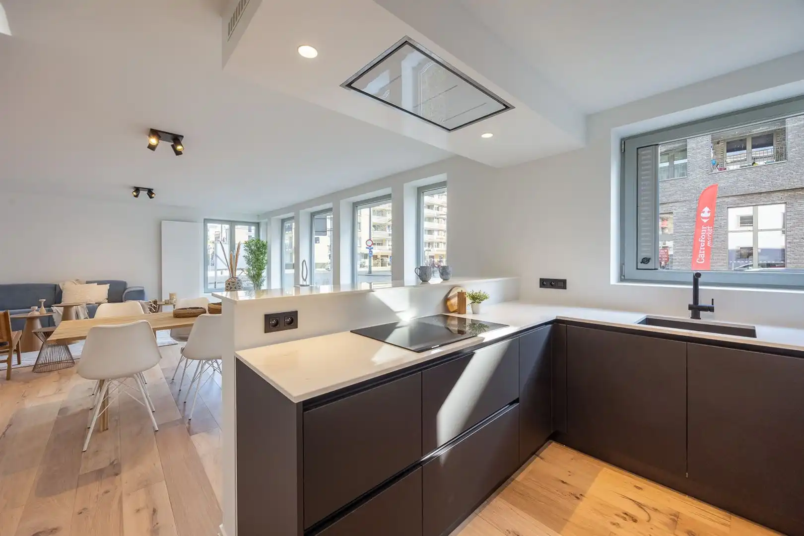 Top notch appartement met terras aan Boekenbergpark foto 5