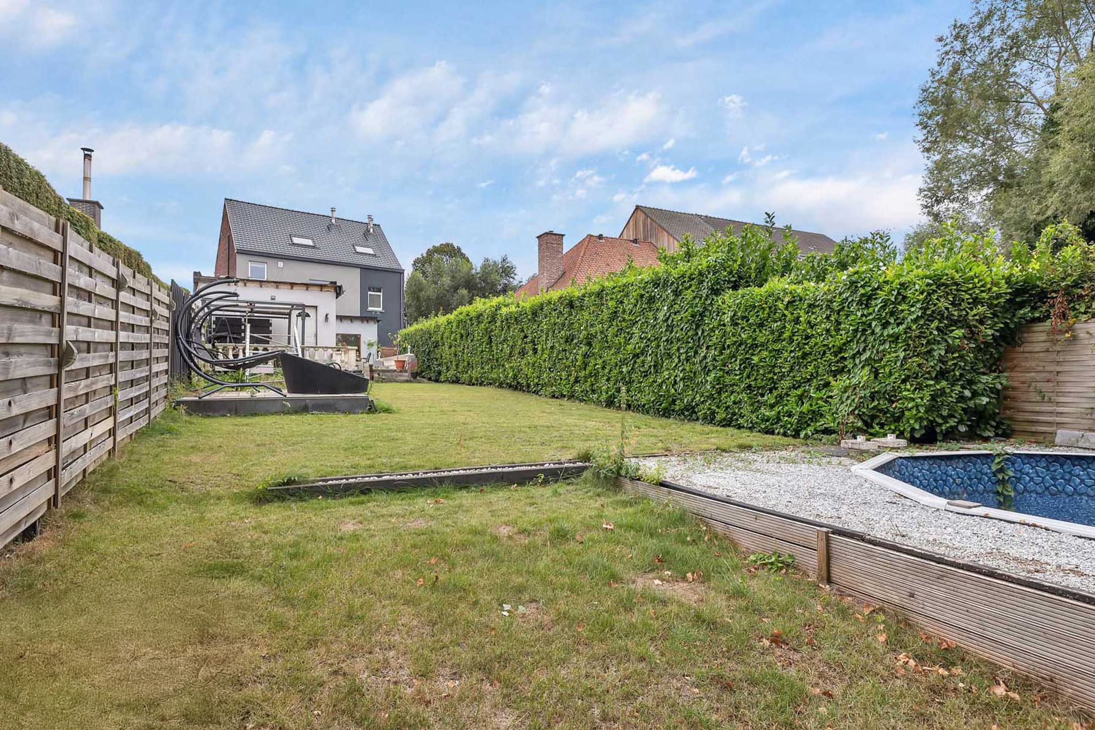 Rustieke woning op strategische ligging foto 27