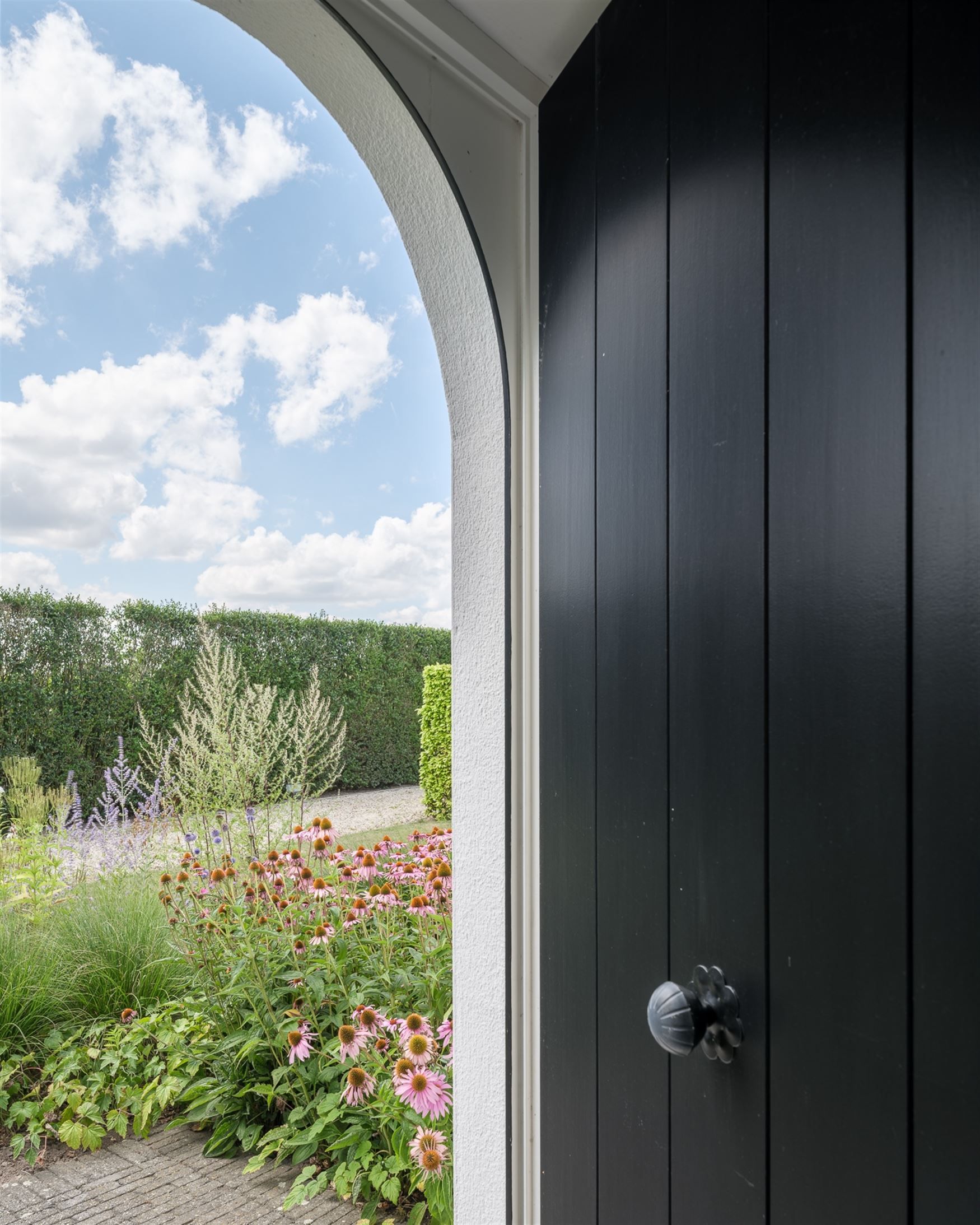 Karaktervolle hoeve met stijl en privacy foto 9