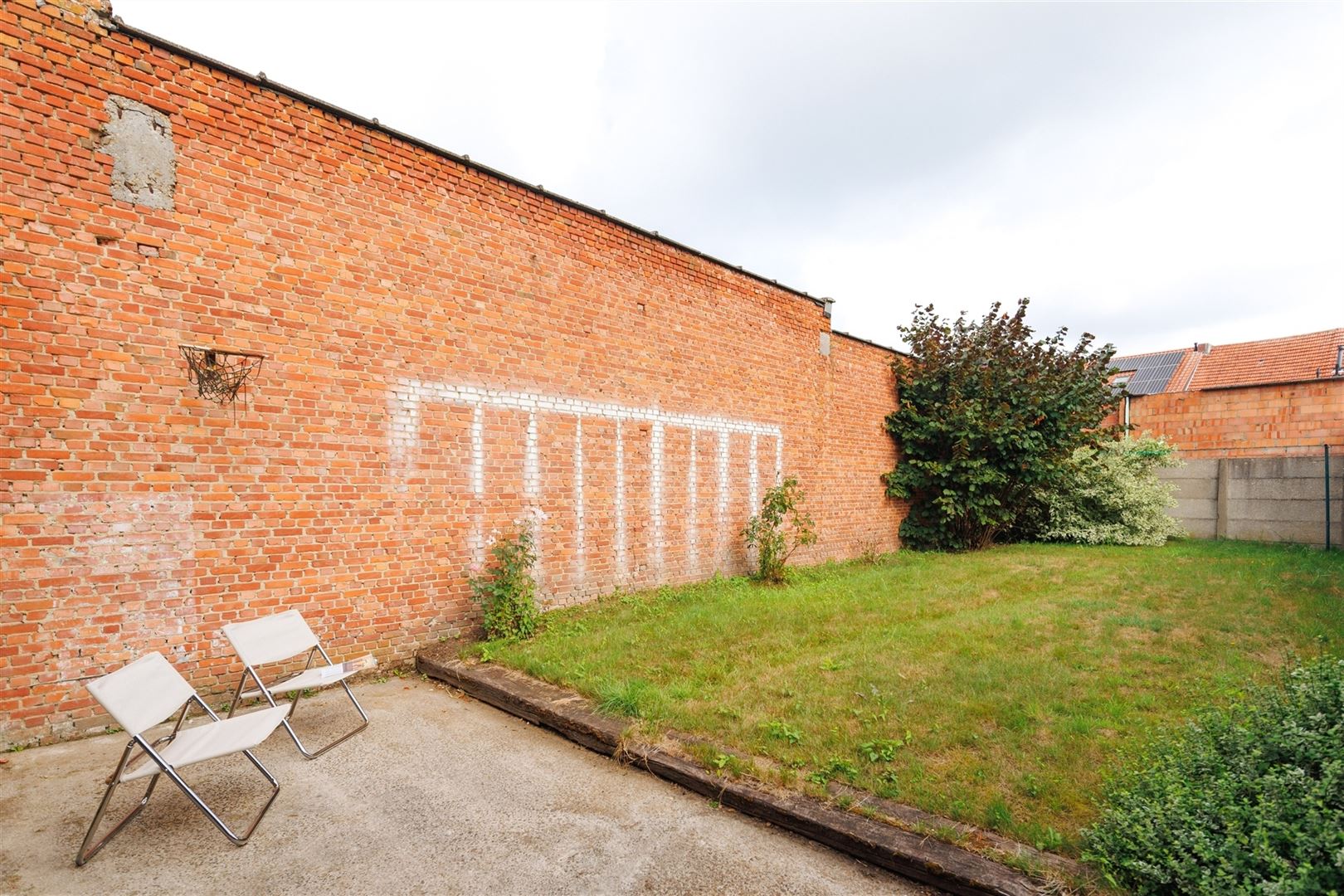 Woning met GIGANTISCHE garage/atelier/opslag en tuin foto 20