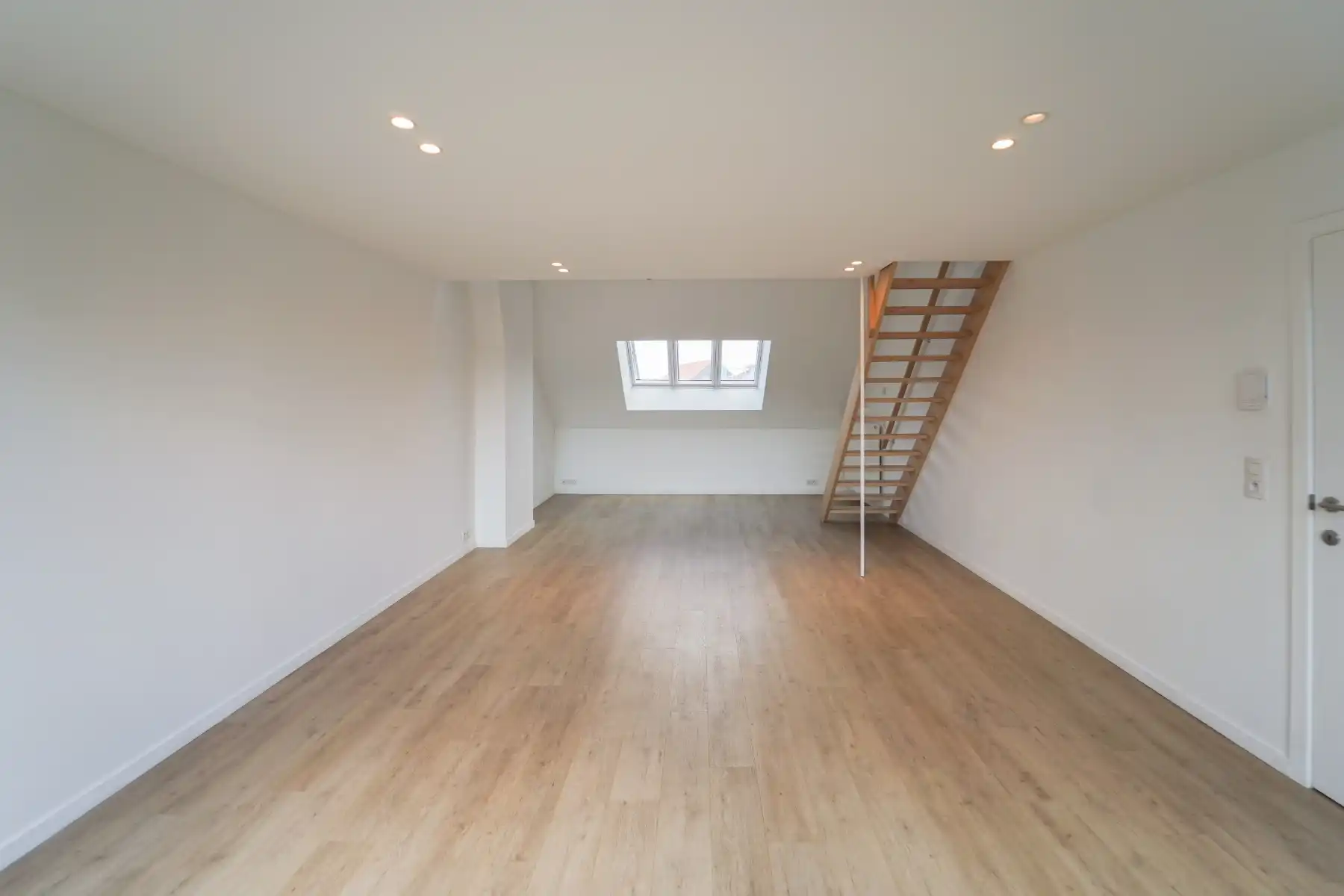 Ruim duplex appartement foto 18