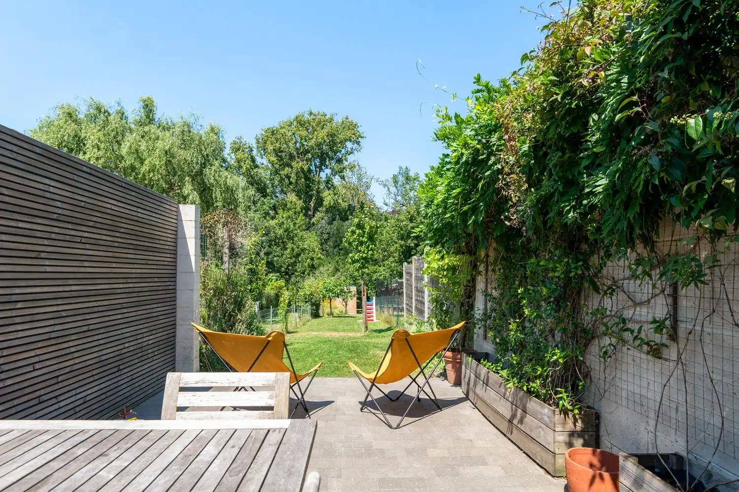 Rijwoning met 3 slpkrs en prachtige tuin foto 6