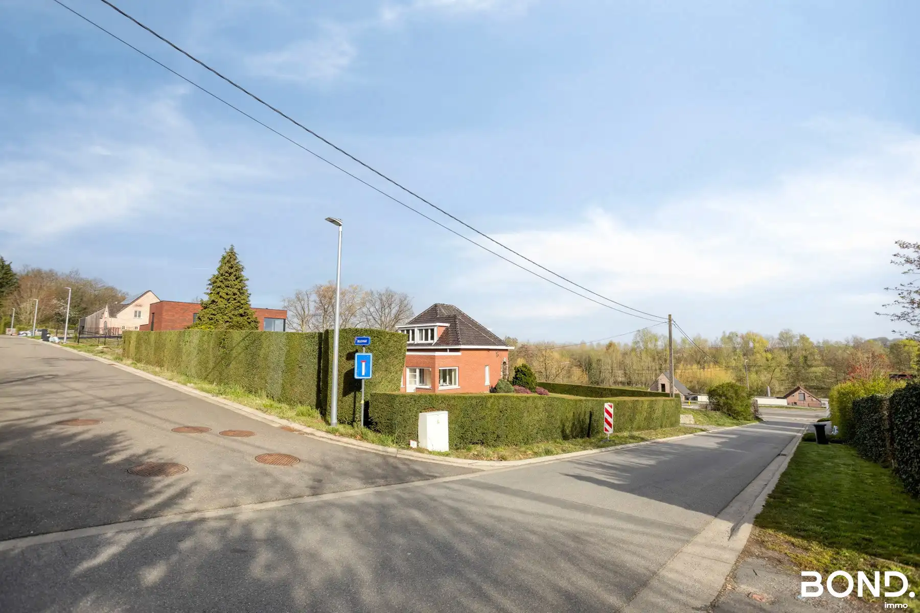 Vrijstaande woning met drie slaapkamers foto 3