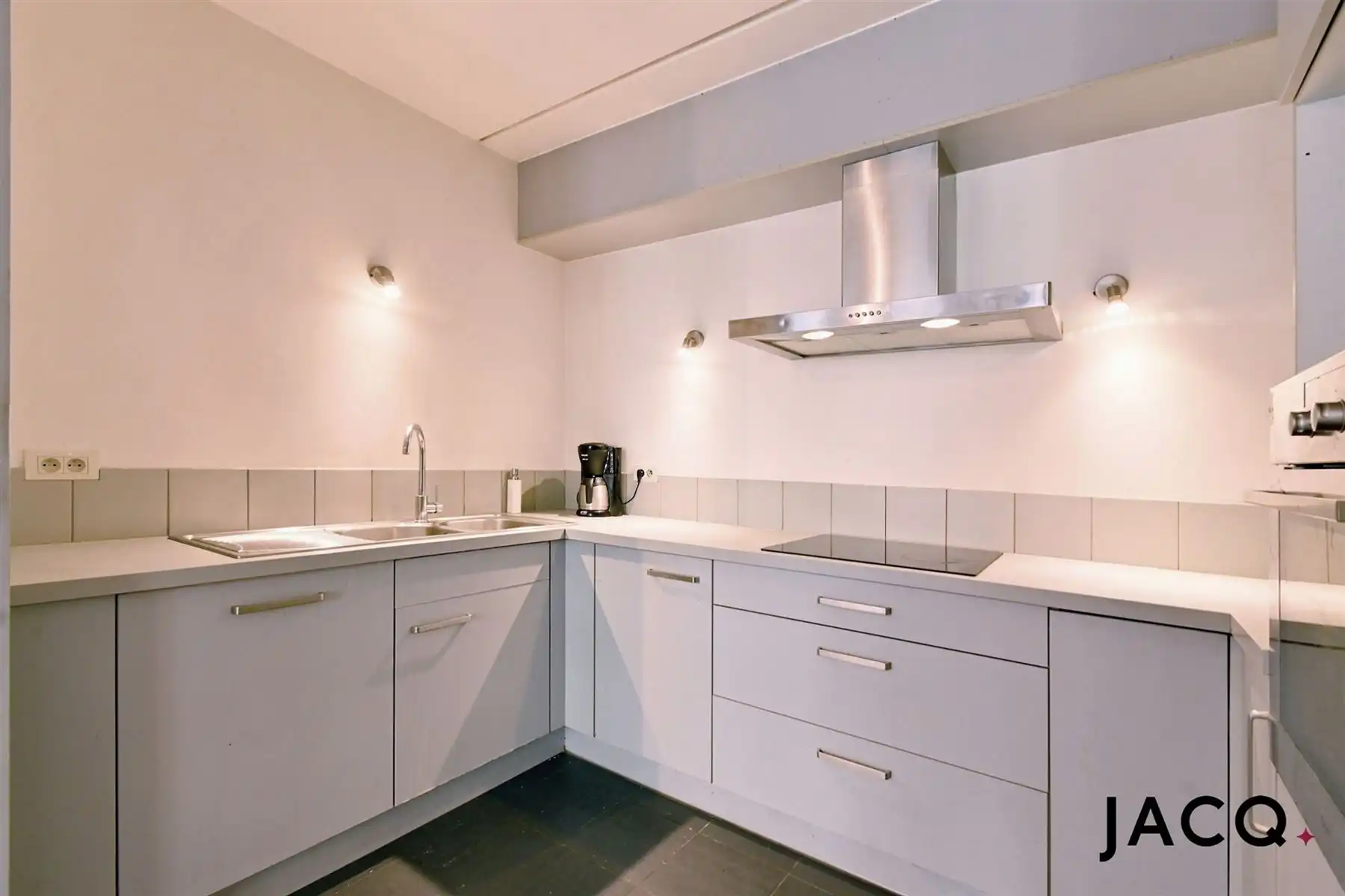 Recent appartement met 2 slaapkamers op toplocatie! foto 5