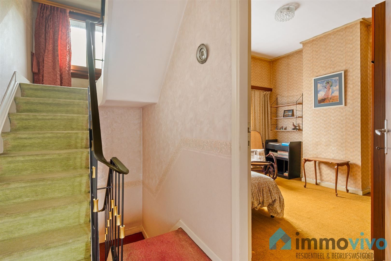 Leuke woning met renovatiepotentieel nabij het centrum foto 17