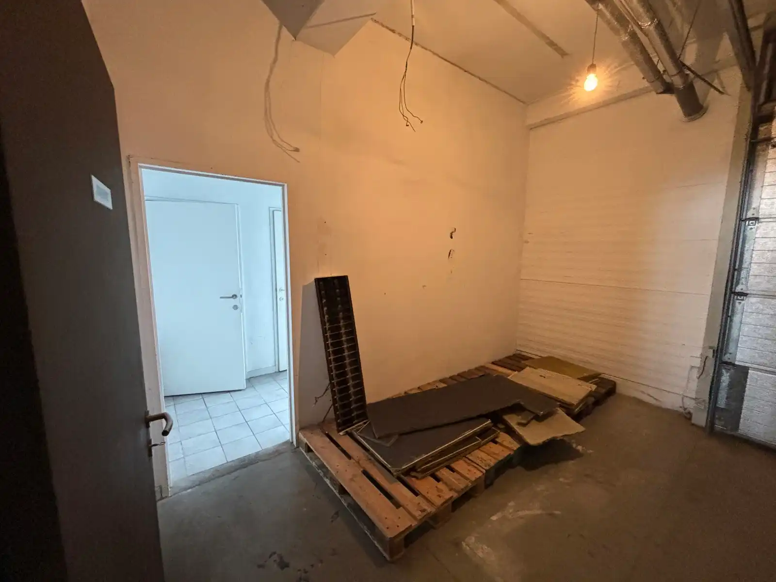 Handelspand (495  m²) op AAA-locatie op de A12 - Aartselaar foto 7