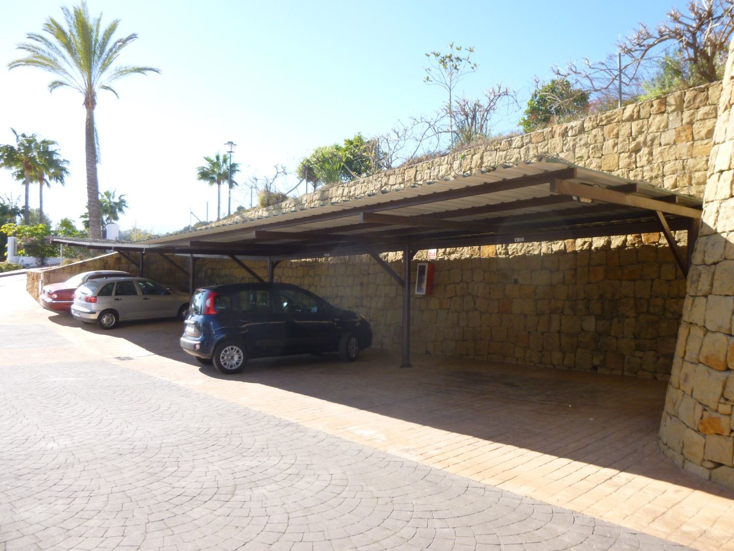 Gezellige duplex met zicht over de Nueva Andalucia vallei naar de Middellandse zee. foto 37