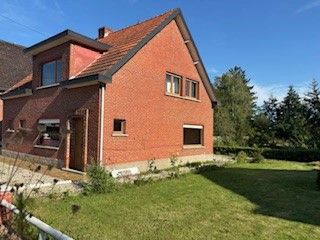 Landelijk gel woning OB met vijver foto 4