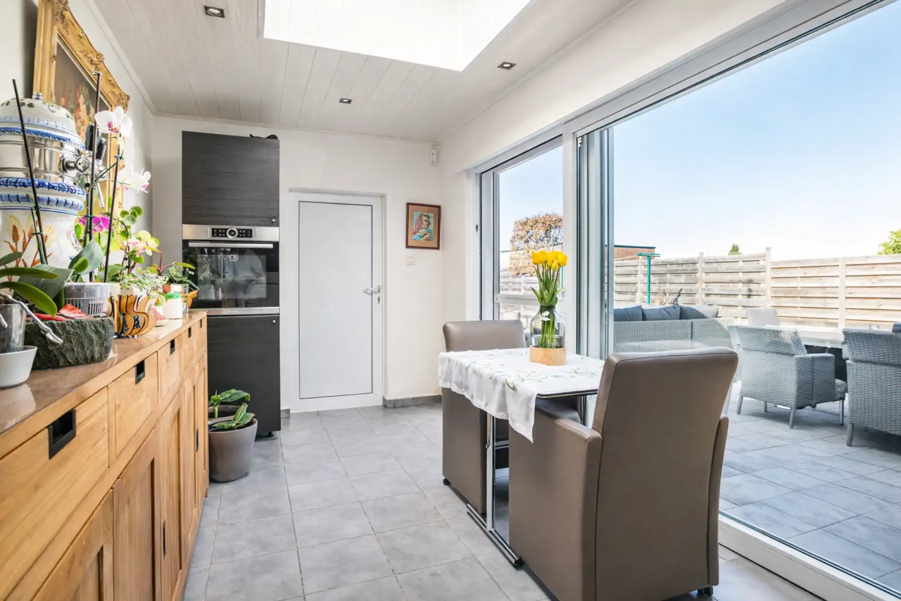 Instapklare HOB met tuin, carport en vlotte verbinding foto 19