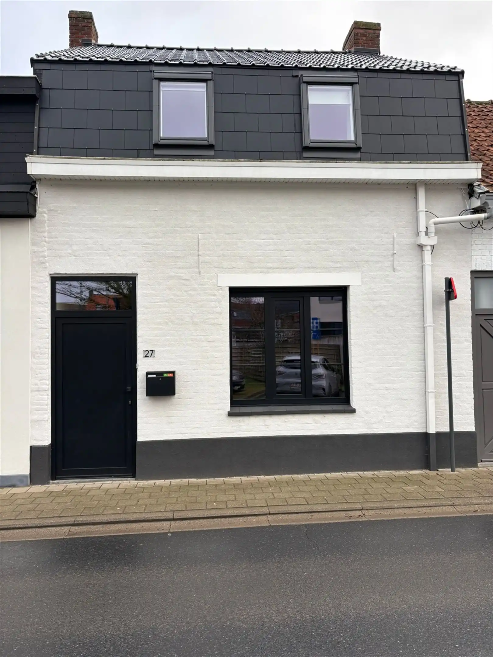 Charmant woonhuis in het centrum van Poperinge foto {{pictureIndex}}