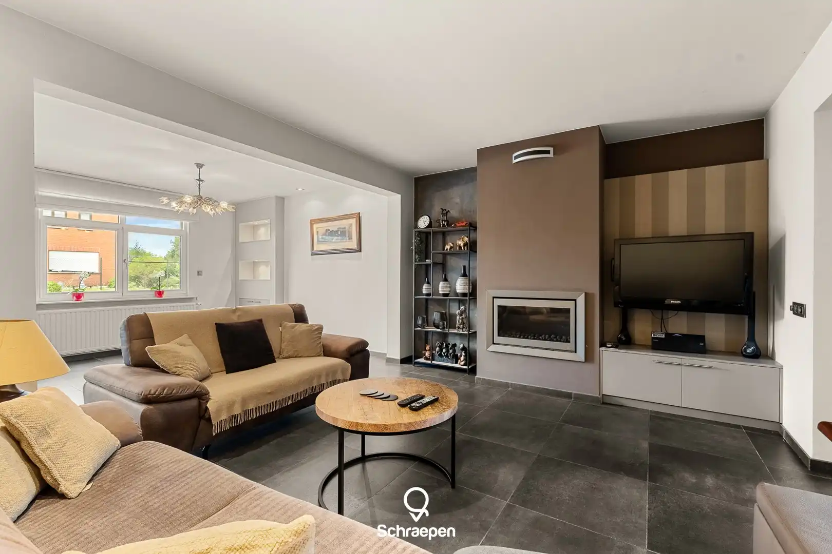 Centraal gelegen woning met EPC-label C op onderhoudsvriendelijk perceel! foto 7