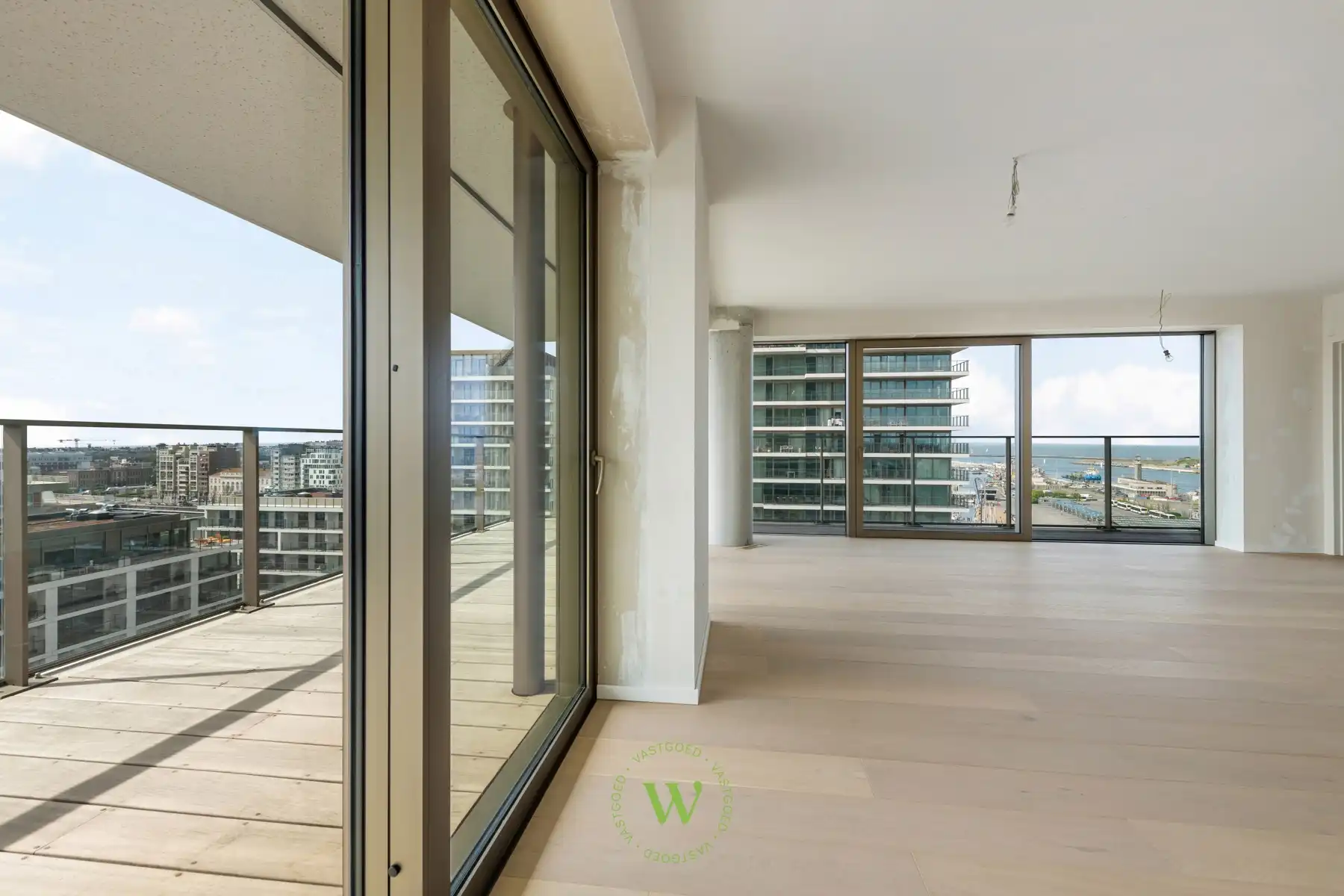 Sky Tower 2 — Laatste hoekapp op 9de verd met Z-W oriëntatie foto 7