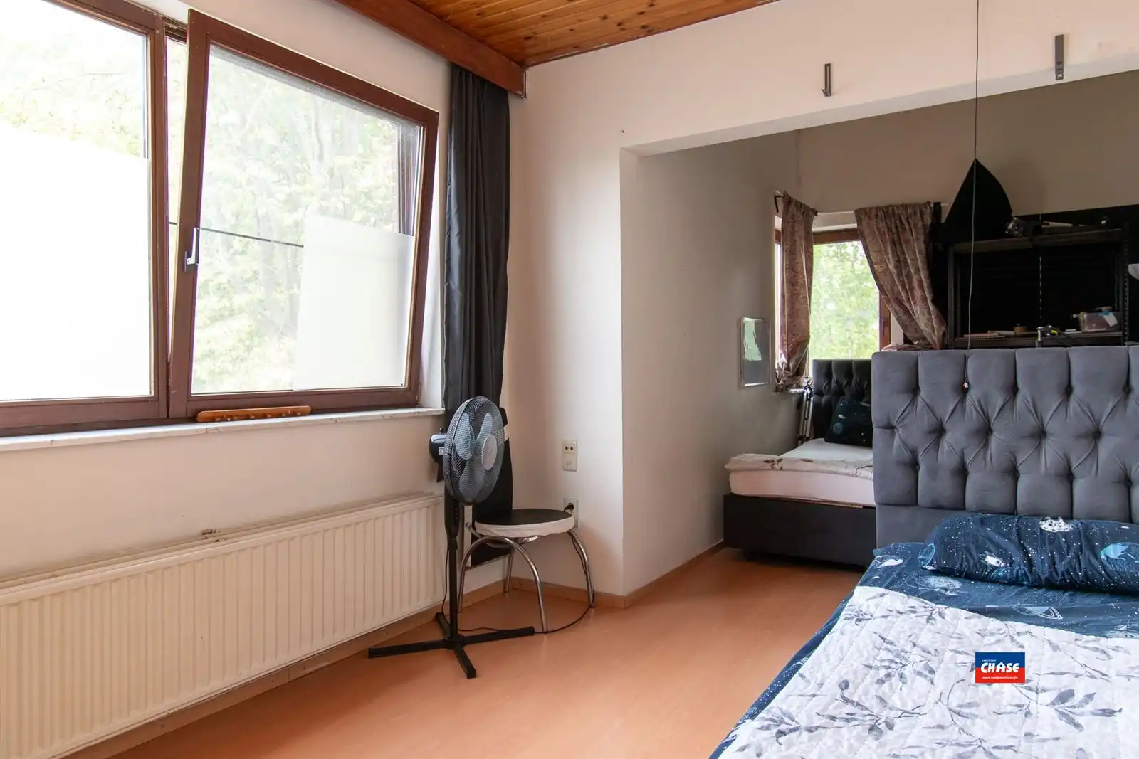 HOB met vier slaapkamers, tuin en garage foto 14