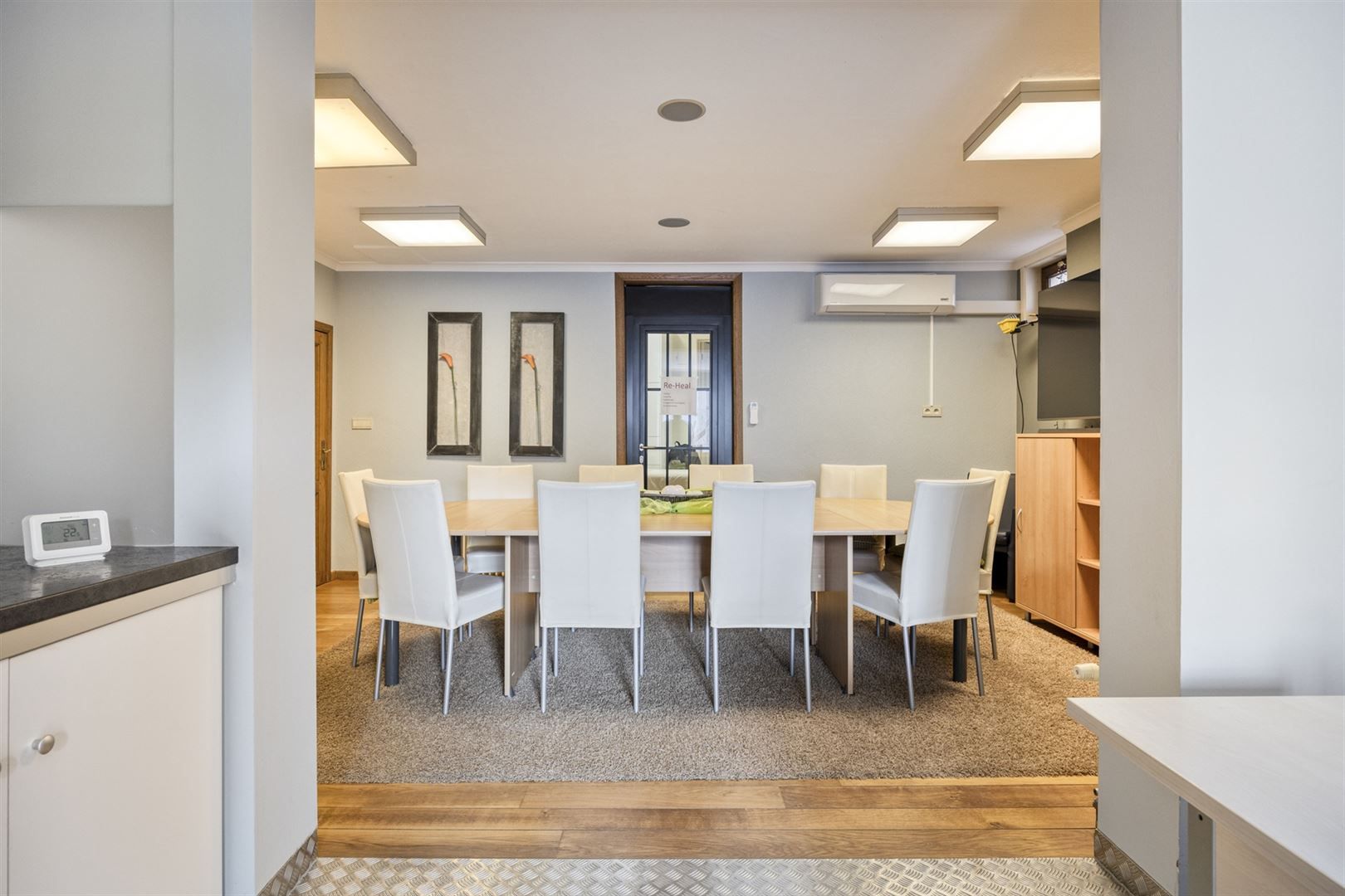 TE KOOP: Woning met handelsruimte en appartement in Eksel! foto 9
