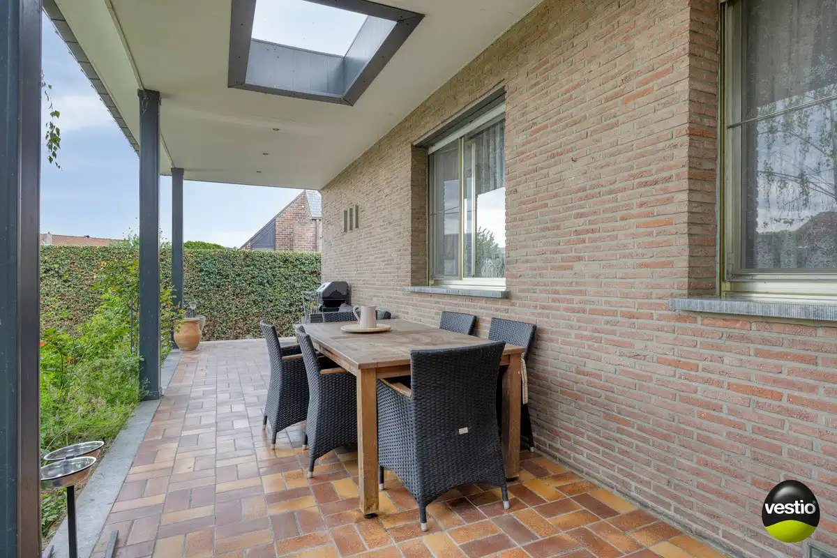GELIJKVLOERSE WONING MET 3 SLK op 17A89CA NABIJ CENTRUM BILZEN. foto 26