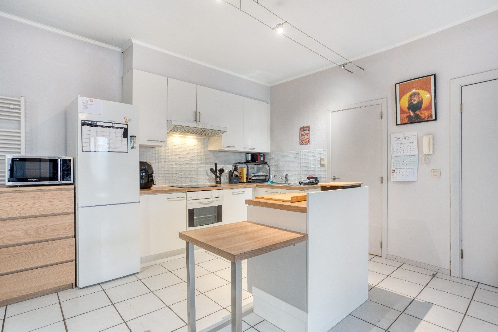 Gelijkvloersapp. (91m²) te huur in Halle, met 1 slpk en koer foto 5