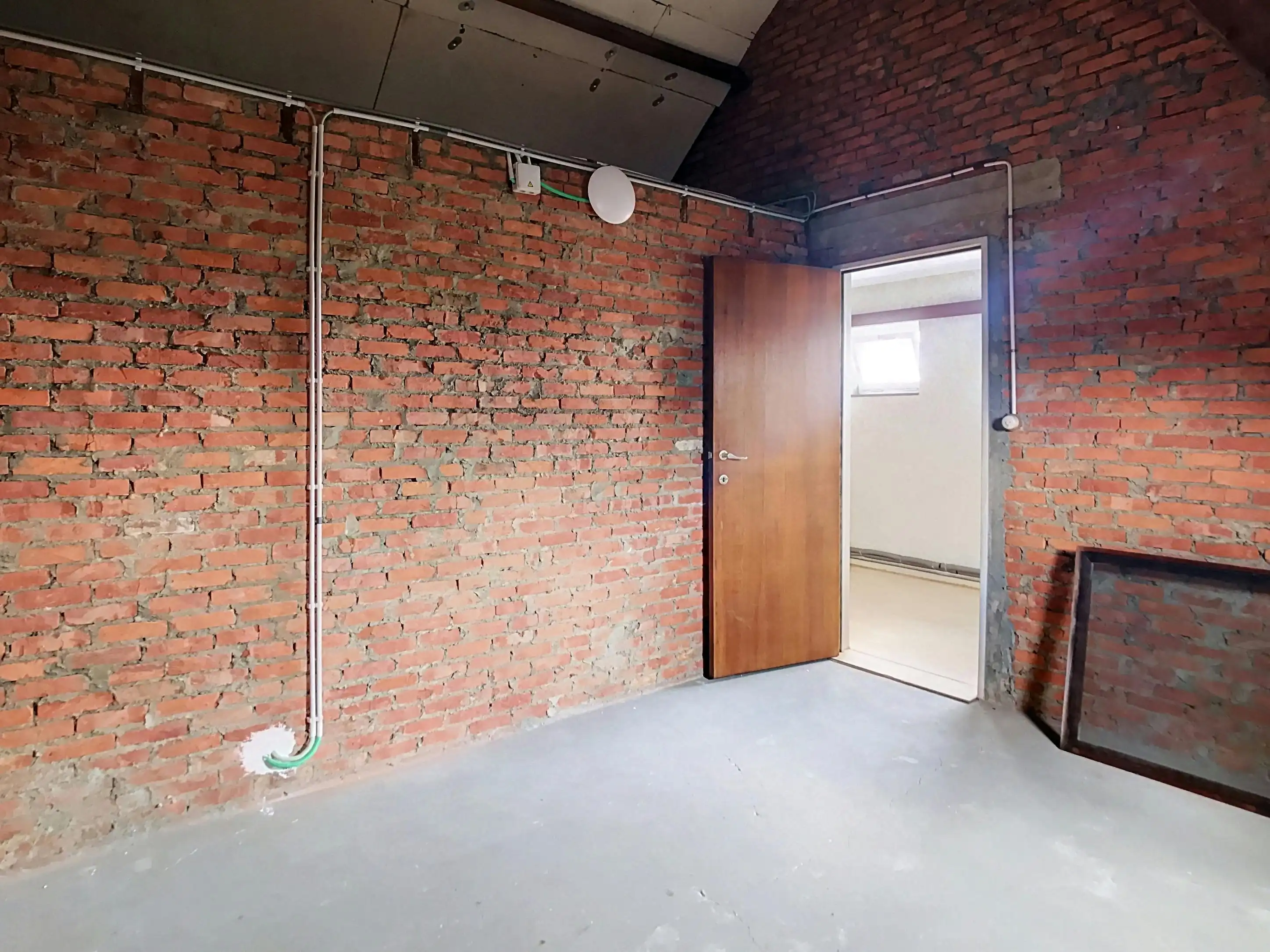 Ruime halfopen bebouwing met tuin en garage te koop in bazel foto 22