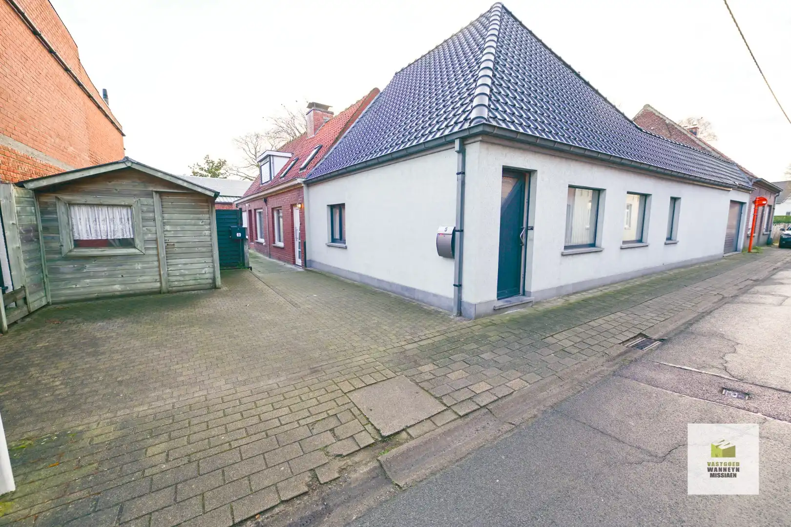 Knusse woning met 1 slaapkamer, gezellige tuin, garage en parking foto 27
