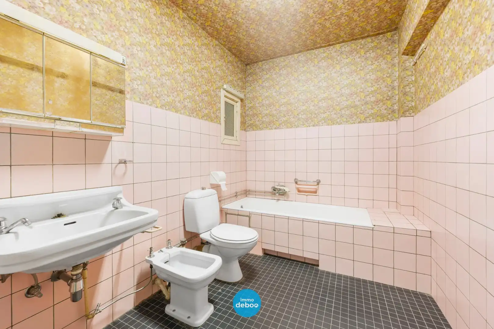 Ruim te renoveren appartement in het centrum van  Oostende foto 12