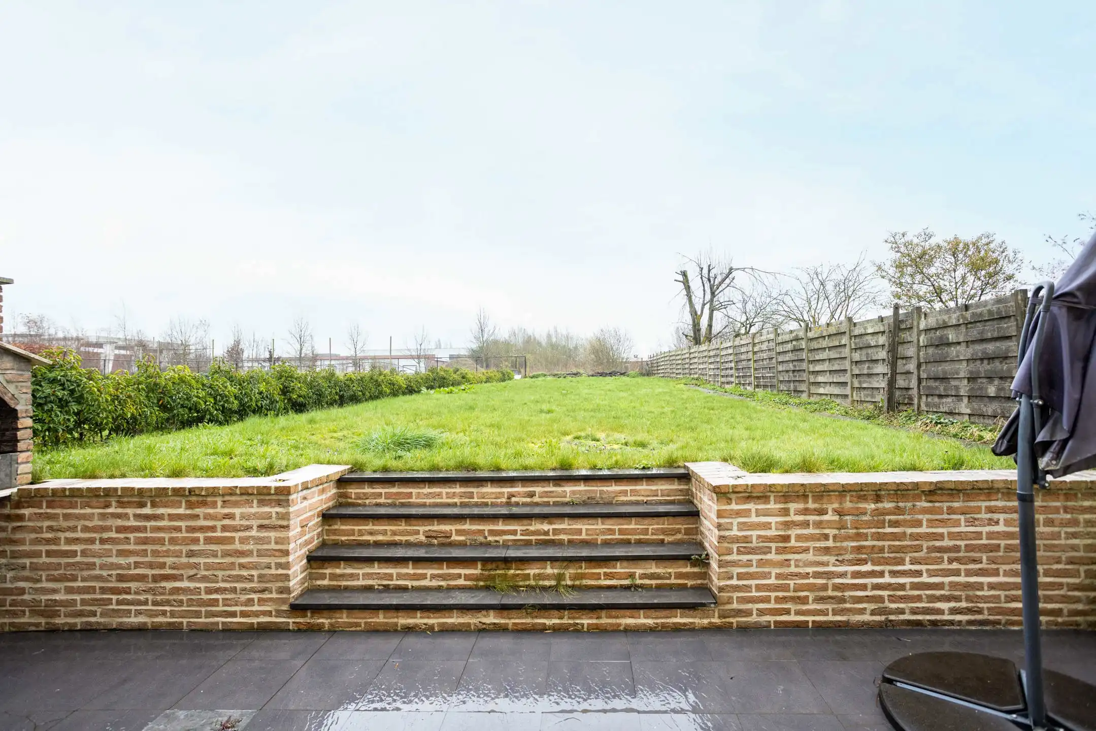 Ruime gezinswoning met aangename zuid-gerichte tuin. foto 25