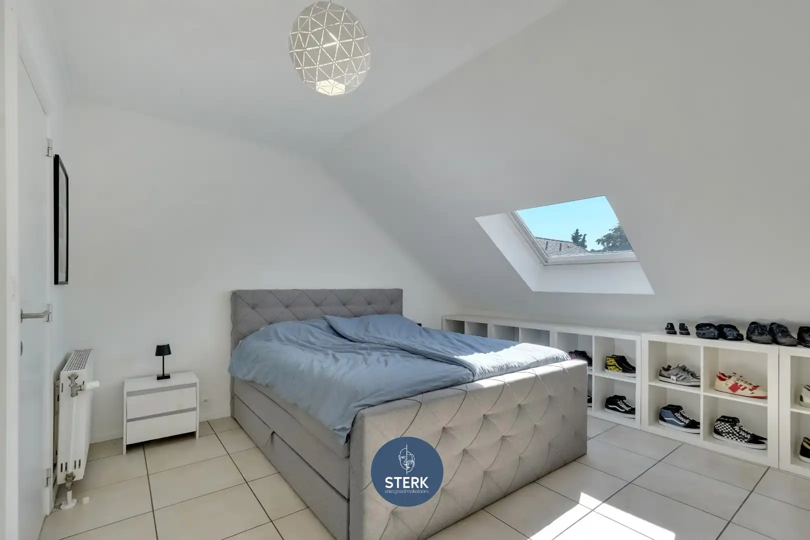 INSTAPKLAAR APPARTEMENT MET 3 SLPKS EN GARAGE TE HERDEREN !  foto 13