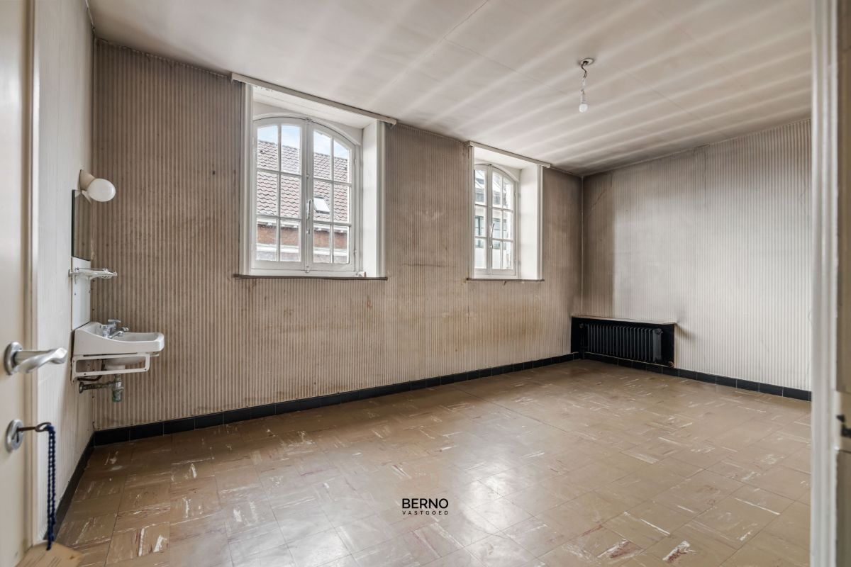 Te koop: Karaktervolle herenwoning met praktijkruimte in Zele foto 14