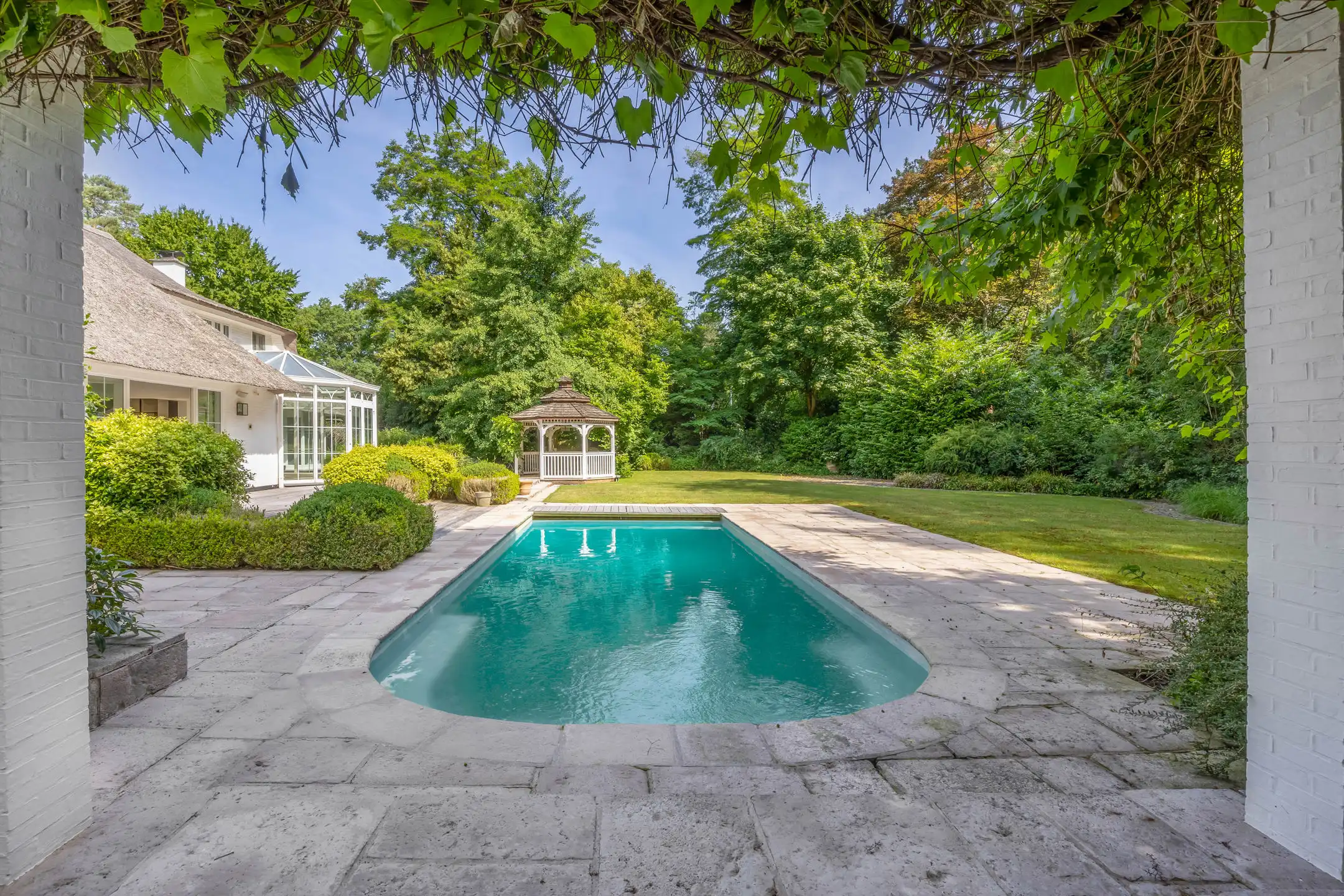 Instapklare villa op een riant perceel van 3.750 m² foto 18