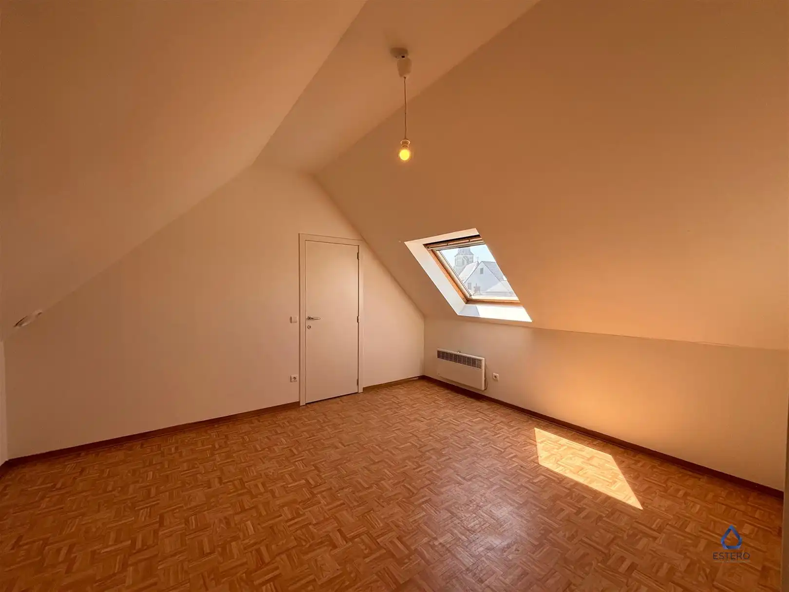 Instapklaar duplexappartement met 2 slaapkamers en terras foto 12