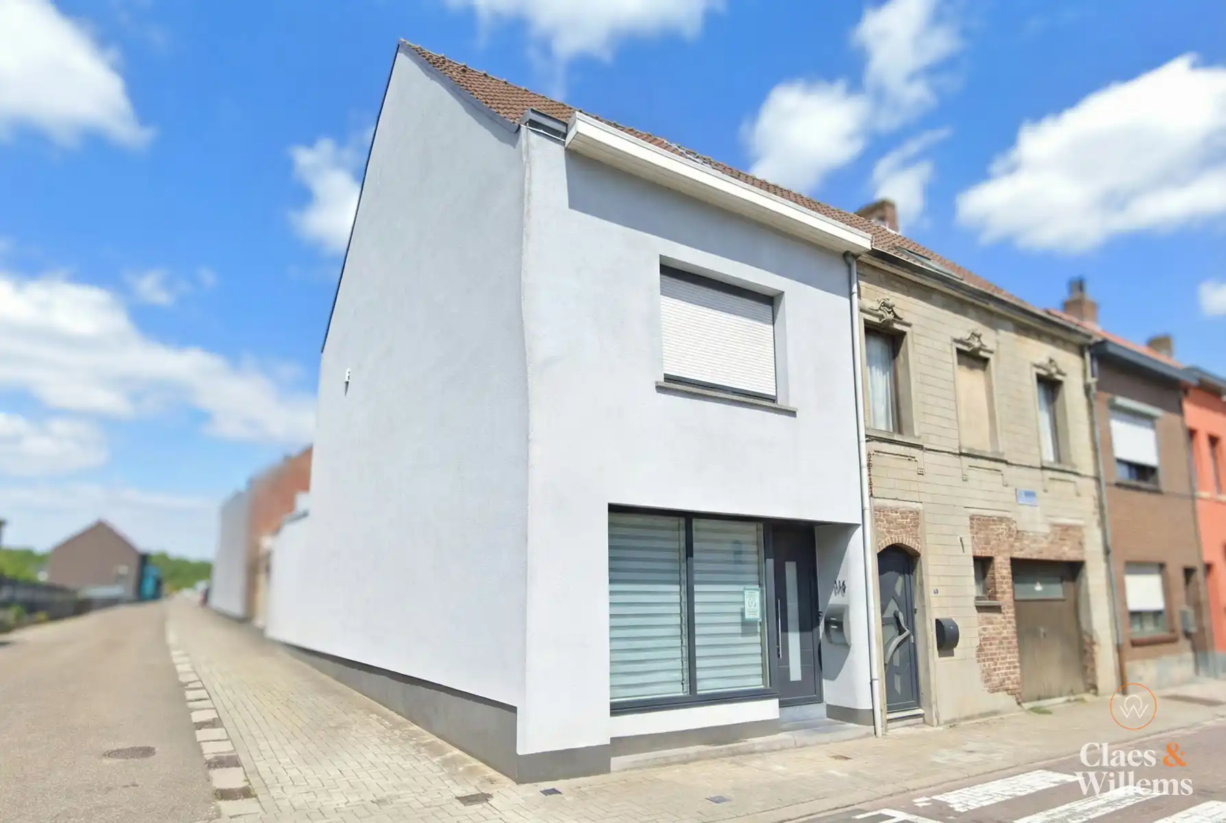 Instapklare, gerenoveerde woning met 4 kamers te Buizingen. foto {{pictureIndex}}