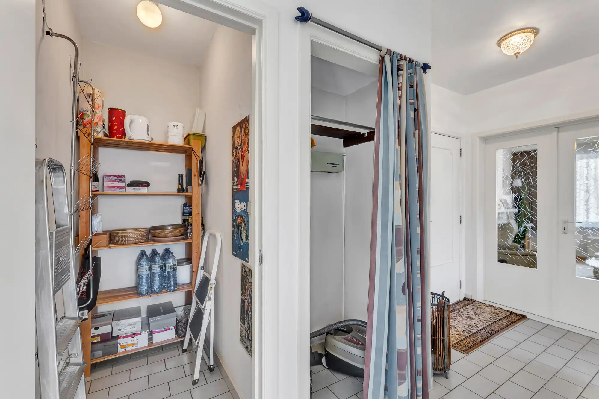 Instapklaar 2-slaapkamerappartement met terras en garage foto 15